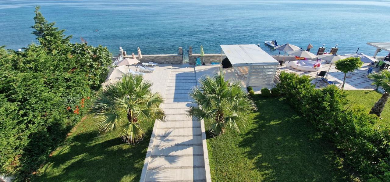 Villa Marry'S House Karianí Exterior foto